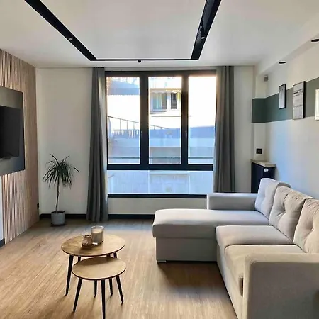 Renove Hyper Centre Apartment *